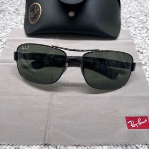 ✨EUC✨ Ray-Ban Gunmetal Square Sunglasses